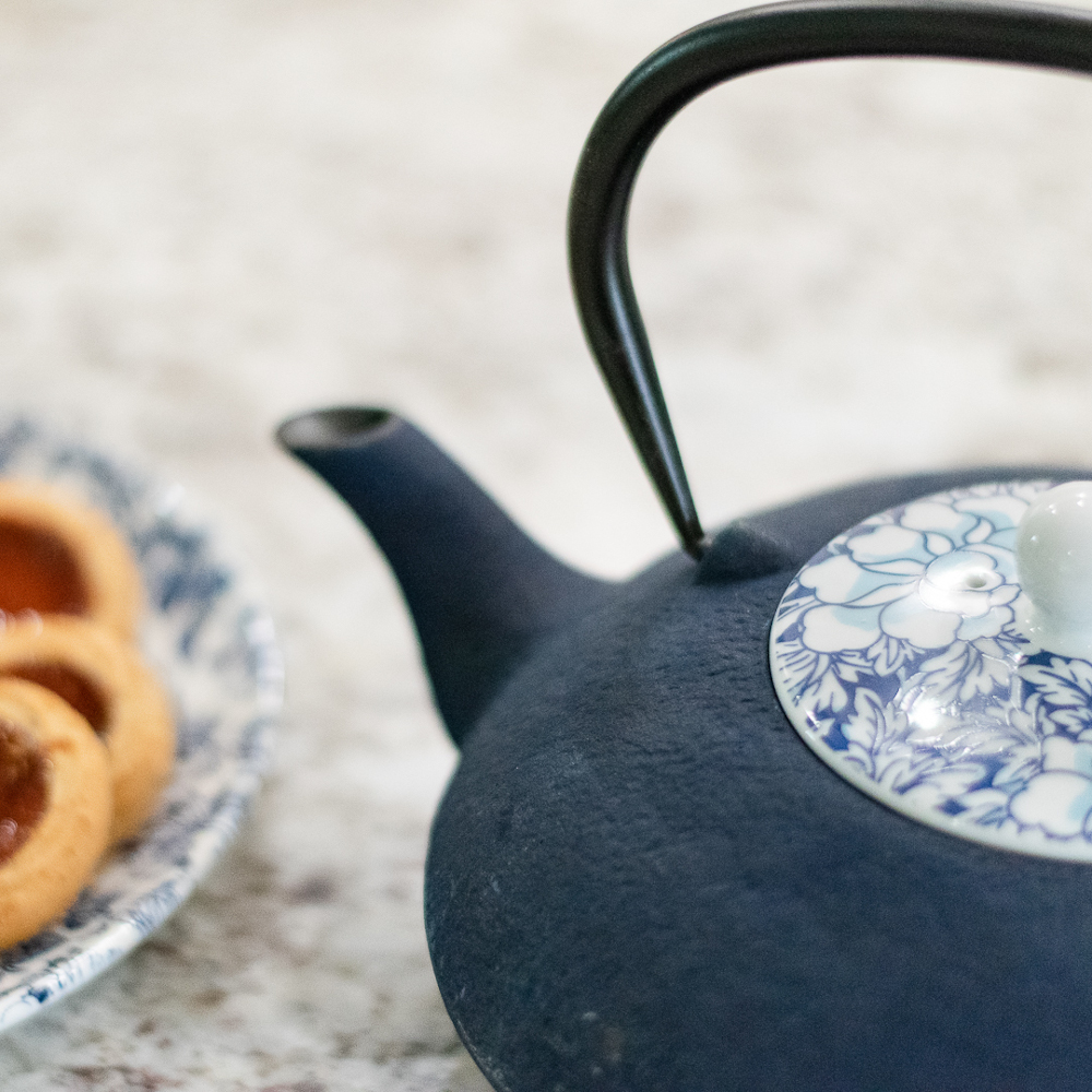 Bredemeijer Teapot Yantai Cast Iron 1.2L Blue homeArama